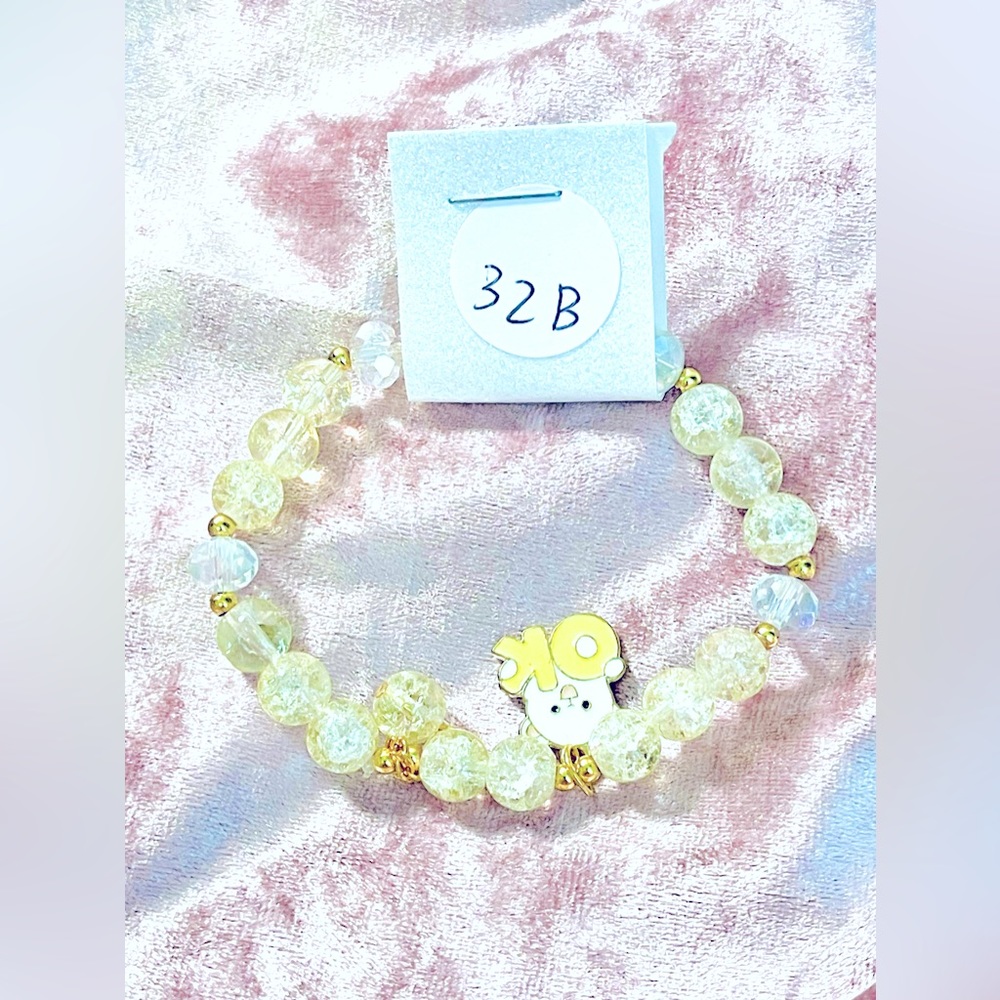 #32B Beaded Charm Bracelet